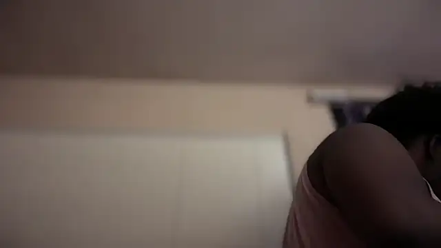 Yagurl  west online show from 02.25.25