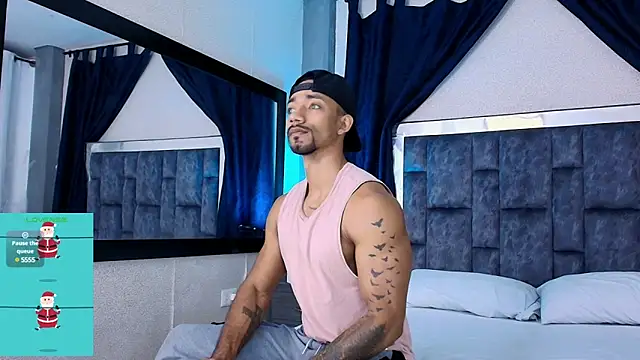 Snapshot of Manolo_Hot1 chatting on 01.02.25 Manolo Hot1 online show from 01.02.25