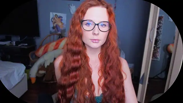 Snapshot of KlementinaBbG chatting on 12.14.24 KlementinaBbG online show from 12.14.24