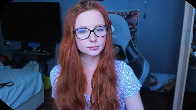 Snapshot of KlementinaBbG chatting on 02.27.25 KlementinaBbG online show from 02.27.25