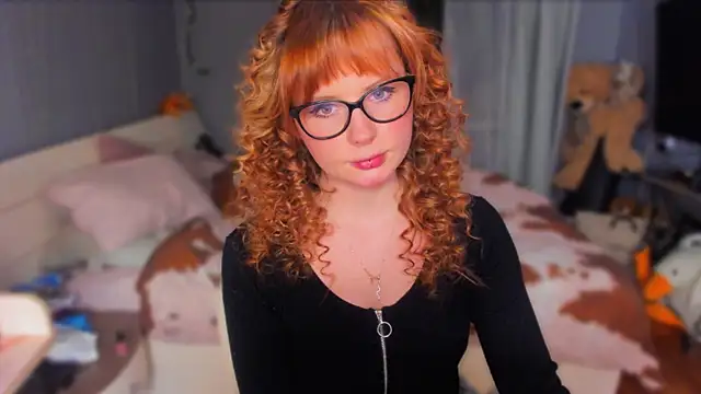 Snapshot of KlementinaBbG chatting on 11.23.25 KlementinaBbG online show from 11.23.25