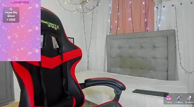 Snapshot of megan_kis9 chatting on 03.06.25 megan kis9 online show from 03.06.25