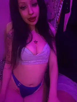 Snapshot of Katalinastarr chatting on 01.25.25 Katalinastarr online show from 01.25.25