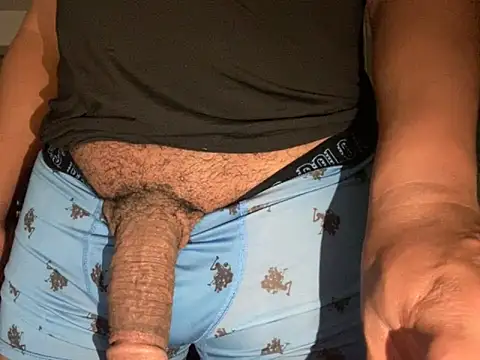 Snapshot of ThickDick_Daddy chatting on 10.19.25 ThickDick Daddy online show from 10.19.25