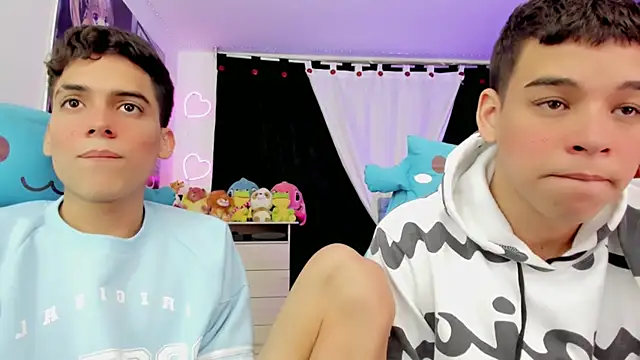 Snapshot of jake_and_joaquin chatting on 12.04.24 jake and joaquin online show from 12.04.24