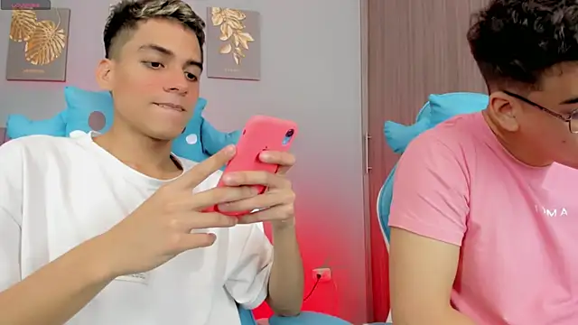 Snapshot of jake_and_joaquin chatting on 02.25.25 jake and joaquin online show from 02.25.25