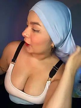 aneesa darzi online show from 12.04.24