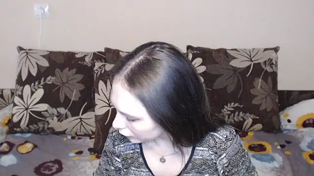Snapshot of Nika_Shiny chatting on 04.22.26 Nika Shiny online show from 04.22.26