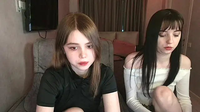 Snapshot of BlackyKitt chatting on 02.14.25 BlackyKitt online show from 02.14.25