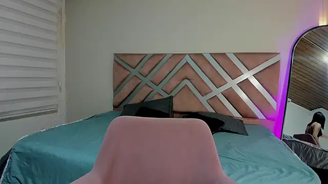 pamela anderson  online show from 01.22.25