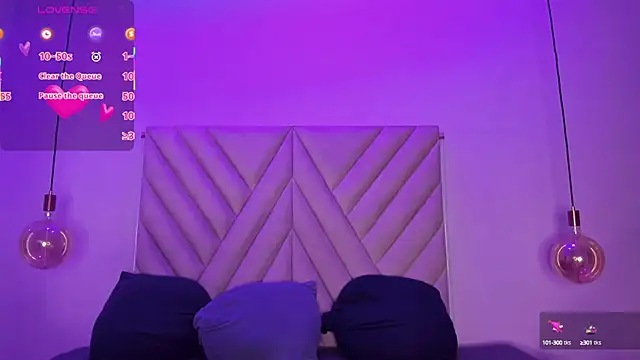 EmmaSwift  online show from 09.27.25