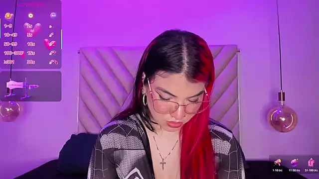 EmmaSwift  online show from 10.29.25