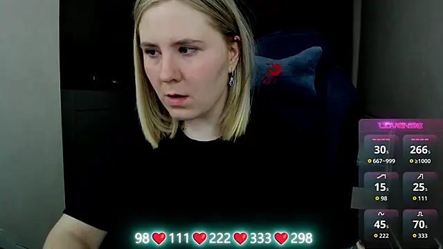 Olivia Munk online show from 03.27.26