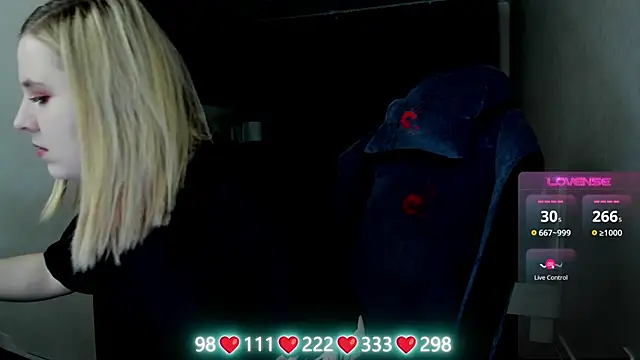 Olivia Munk online show from 05.08.26