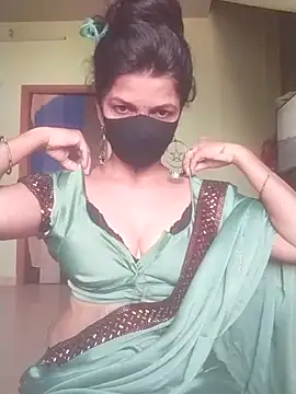 Snapshot of Shuttii_25 chatting on 02.25.26 Shuttii 25 online show from 02.25.26