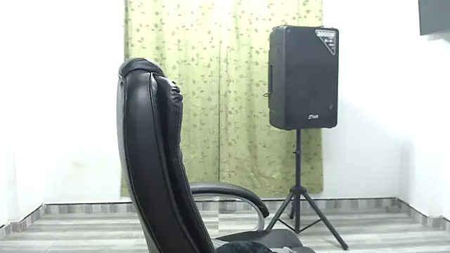 LAURA CRAIZY online show from 03.18.26