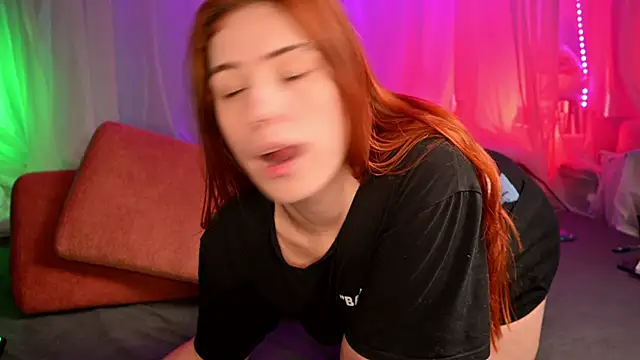 Claudia and elon  online show from 02.07.26