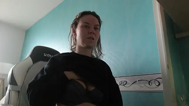 BabyNila online show from 12.23.25