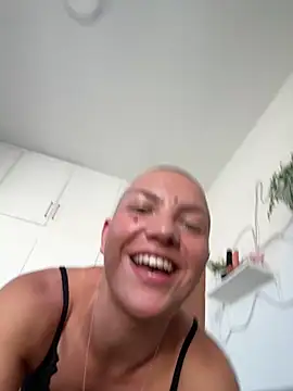 PaulinaSchubert1 online show from 03.29.26