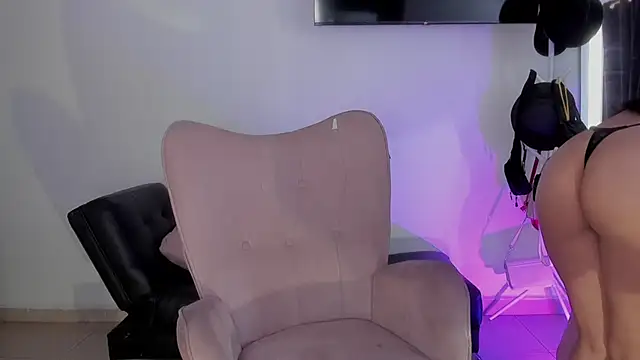 Snapshot of selene_king2 chatting on 09.26.25 selene king2 online show from 09.26.25