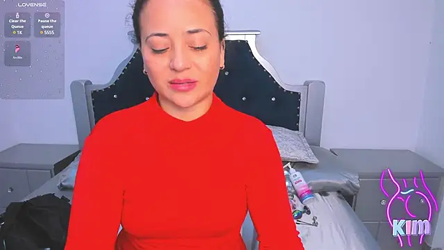 Snapshot of Perverse_Kim chatting on 01.01.25 Perverse Kim online show from 01.01.25