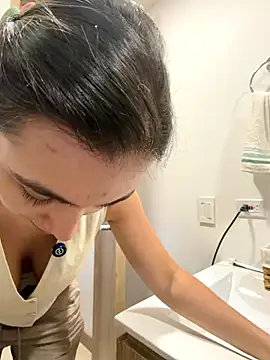 AnnaCastillo  online show from 01.12.26