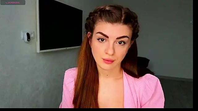  comefeelme  online show from 03.06.25