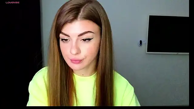  comefeelme  online show from 03.12.25