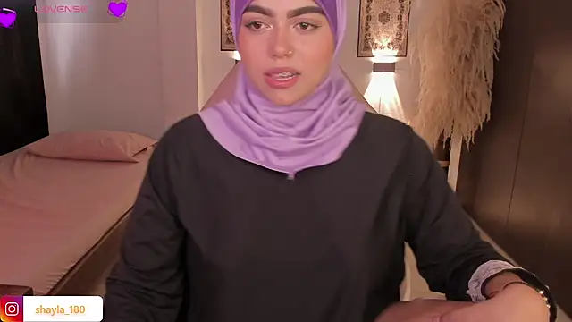 shayla 18 online show from 11.12.25