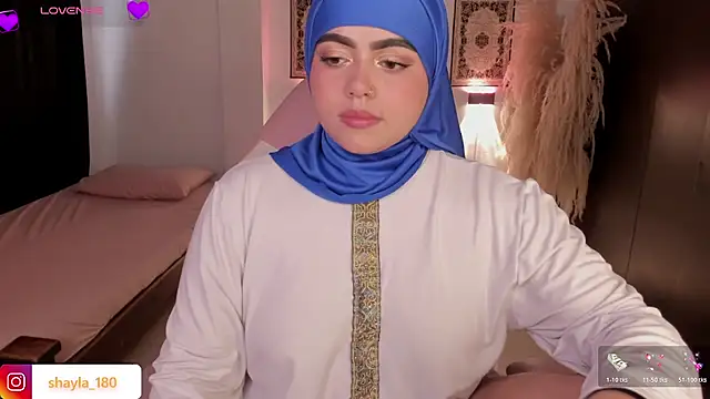 Snapshot of shayla_18 chatting on 02.11.26 shayla 18 online show from 02.11.26