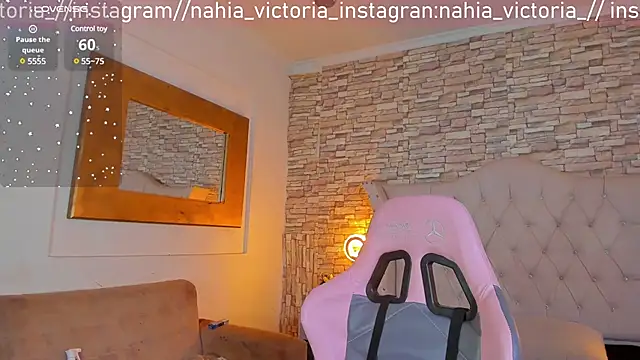 NahiaFox online show from 01.09.25