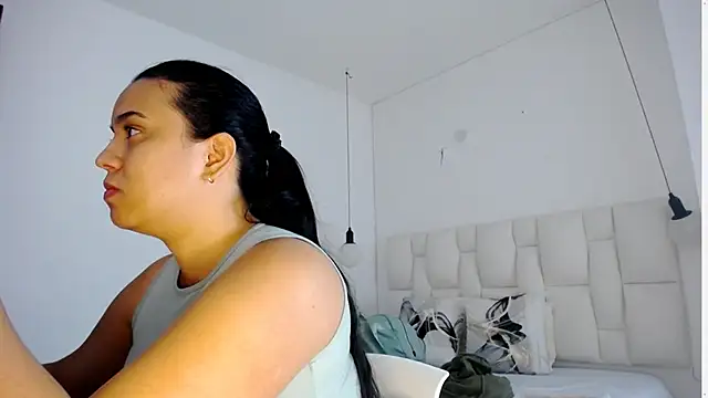 tiffany  pink online show from 10.11.25