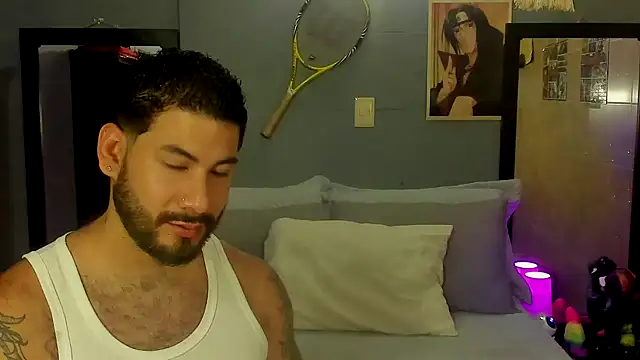 Snapshot of Prometeo-grizzly chatting on 01.11.25 Prometeo-grizzly online show from 01.11.25