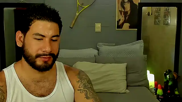 Snapshot of Prometeo-grizzly chatting on 01.28.25 Prometeo-grizzly online show from 01.28.25