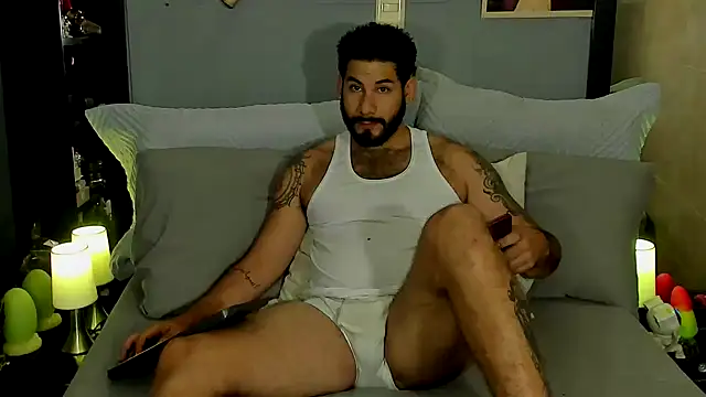 Snapshot of Prometeo-grizzly chatting on 02.02.25 Prometeo-grizzly online show from 02.02.25