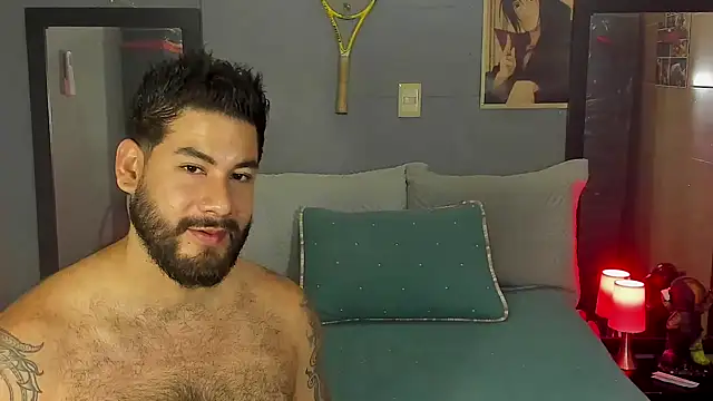 Snapshot of Prometeo-grizzly chatting on 02.23.25 Prometeo-grizzly online show from 02.23.25