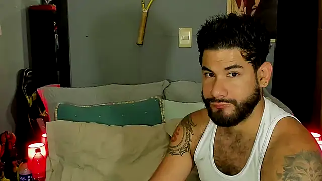 Snapshot of Prometeo-grizzly chatting on 03.04.25 Prometeo-grizzly online show from 03.04.25