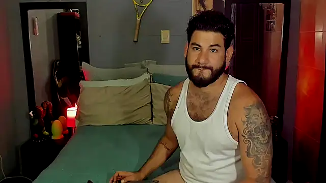 Snapshot of Prometeo-grizzly chatting on 03.09.25 Prometeo-grizzly online show from 03.09.25