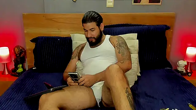 Snapshot of Prometeo-grizzly chatting on 09.14.25 Prometeo-grizzly online show from 09.14.25