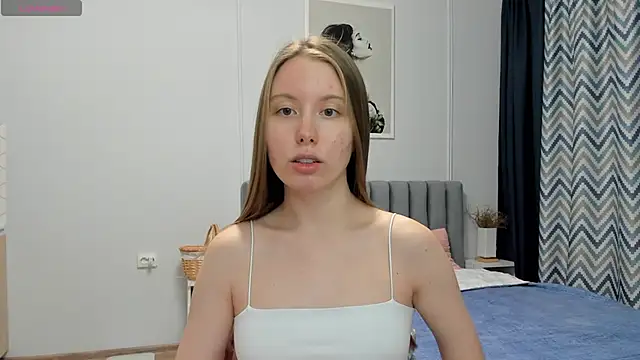 Snapshot of Peggy_Beauty chatting on 12.01.24 Peggy Beauty online show from 12.01.24