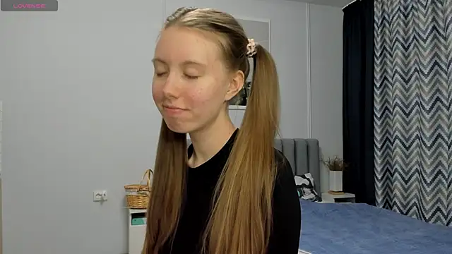 Snapshot of Peggy_Beauty chatting on 12.07.24 Peggy Beauty online show from 12.07.24