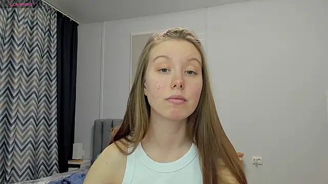 Snapshot of Peggy_Beauty chatting on 02.22.25 Peggy Beauty online show from 02.22.25