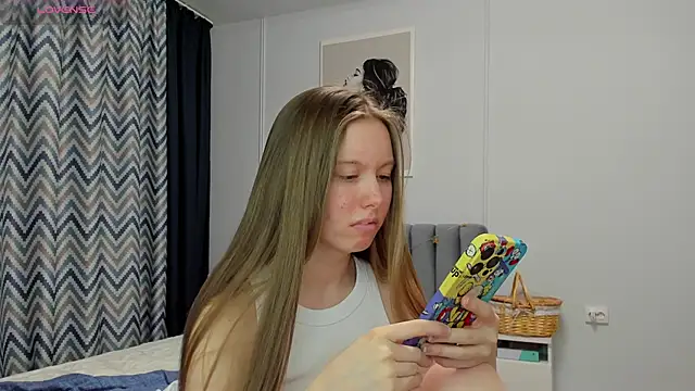 Snapshot of Peggy_Beauty chatting on 02.27.25 Peggy Beauty online show from 02.27.25