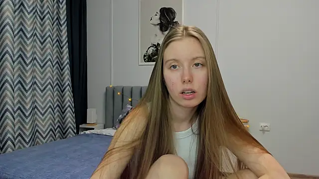 Snapshot of Peggy_Beauty chatting on 02.27.25 Peggy Beauty online show from 02.27.25