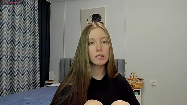 Snapshot of Peggy_Beauty chatting on 03.01.25 Peggy Beauty online show from 03.01.25