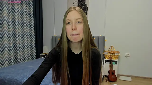 Snapshot of Peggy_Beauty chatting on 03.02.25 Peggy Beauty online show from 03.02.25