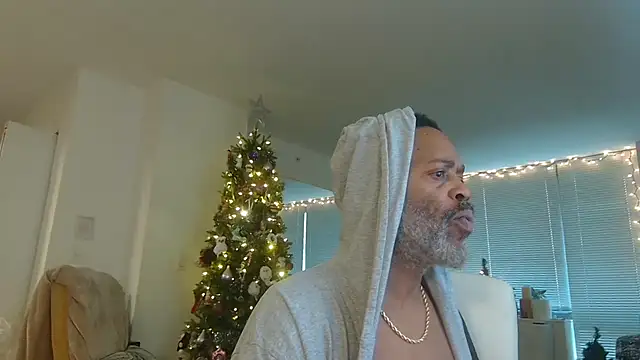 Snapshot of theblacklordmaster chatting on 12.16.24 theblacklordmaster online show from 12.16.24