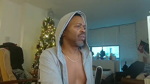 Snapshot of theblacklordmaster chatting on 12.19.24 theblacklordmaster online show from 12.19.24