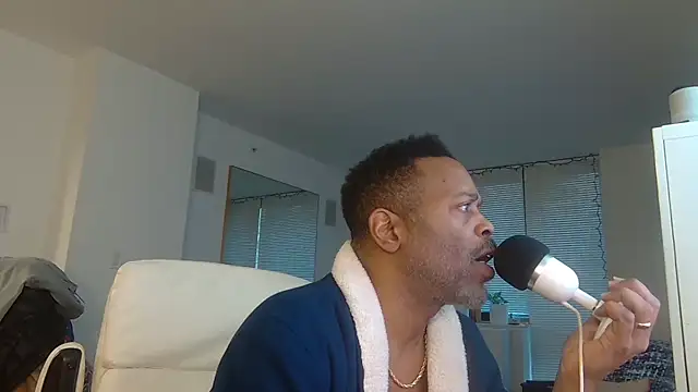 Snapshot of theblacklordmaster chatting on 02.06.25 theblacklordmaster online show from 02.06.25