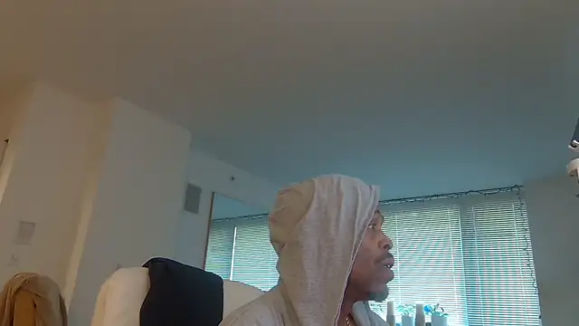 Snapshot of theblacklordmaster chatting on 03.03.25 theblacklordmaster online show from 03.03.25